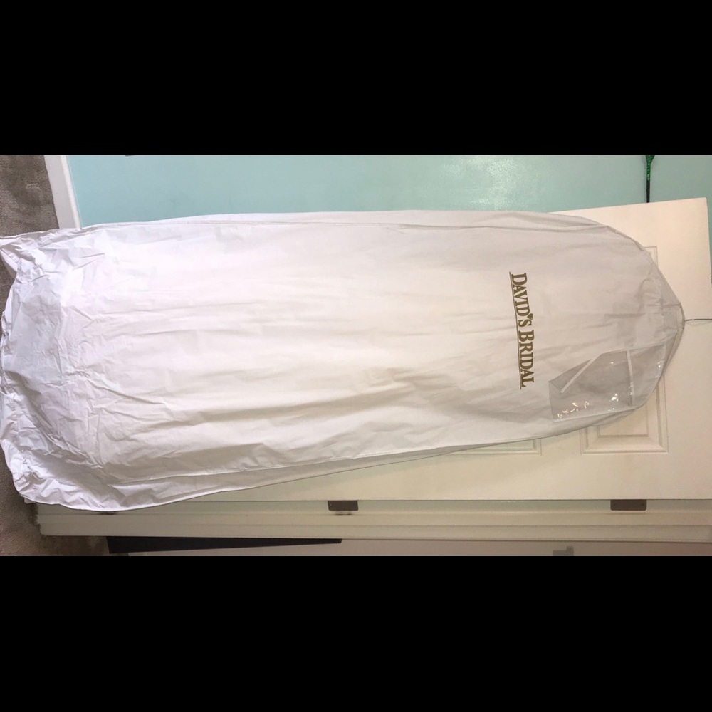 David’s Bridal Halter Top Wedding Dress